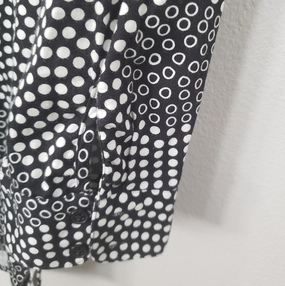 Chico's Circle Novelty Print Button Down Shirt, Chico's Size 0-US Size Small/4 - Picture 5 of 10